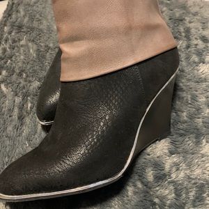 🚨🚨SOLD🚨🚨🚨. It’s a clean out! Need more space